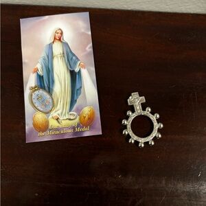 Set of Religious items Silver rosary ring & Mary Card w/medallion